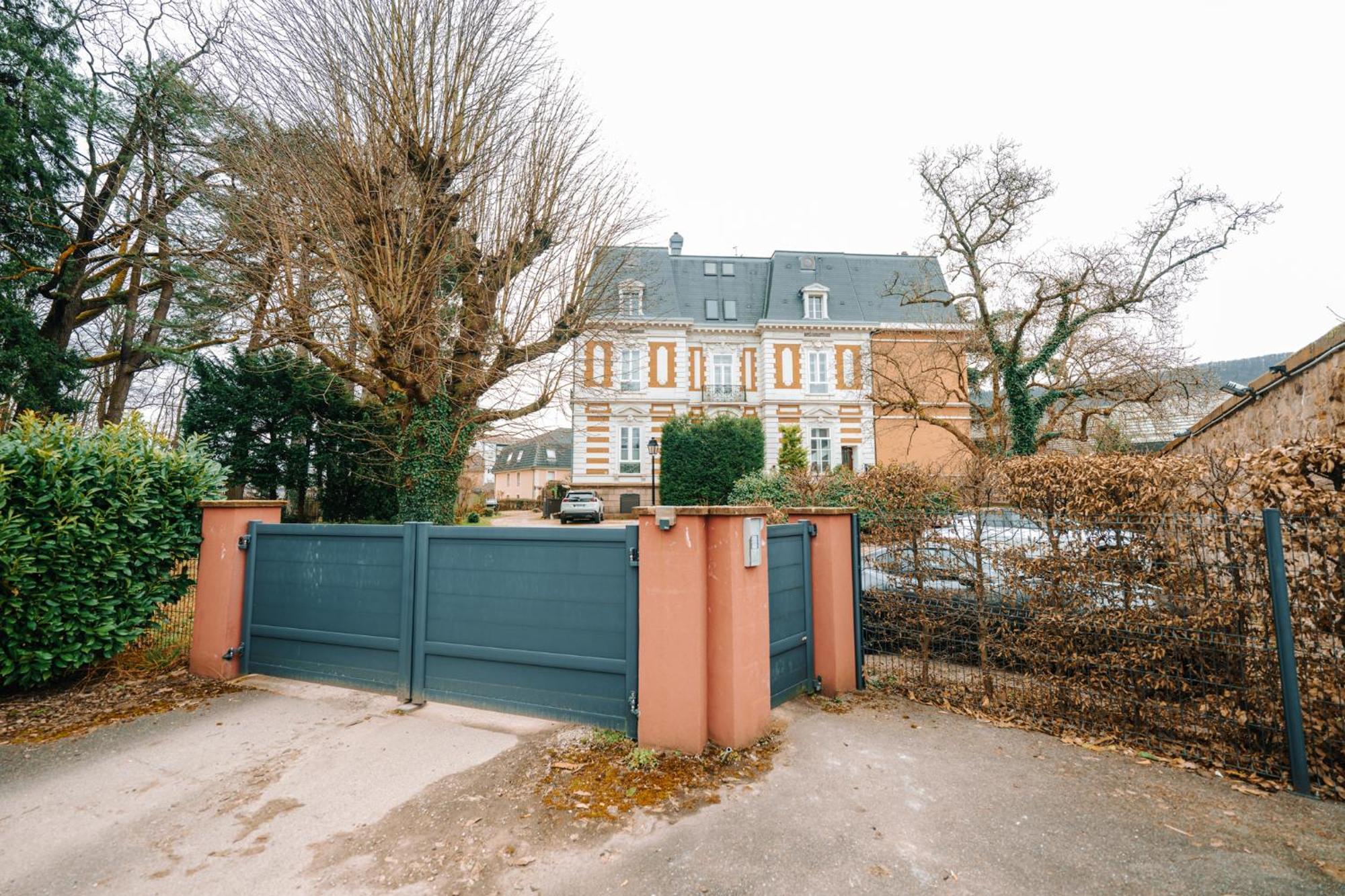 Grand Rez De Jardin * Guebwiller